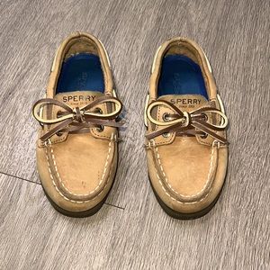 Toddler Sperry 8C